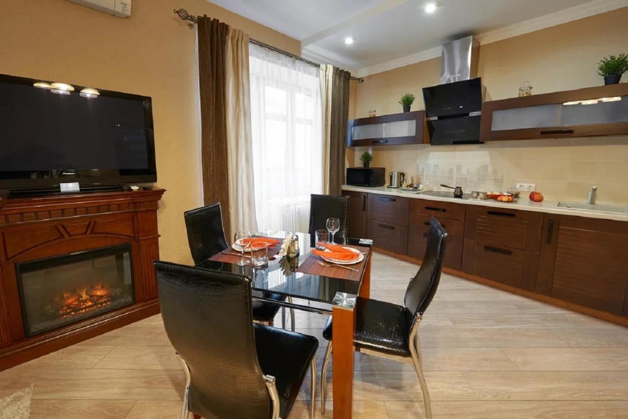 Paulmarie Apartments On Prs. Lenina, 51 Gomel Esterno foto